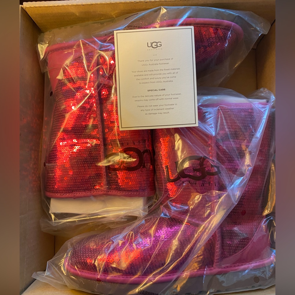 New UGG Pink Classic Short Sequin Women Boots Size 10